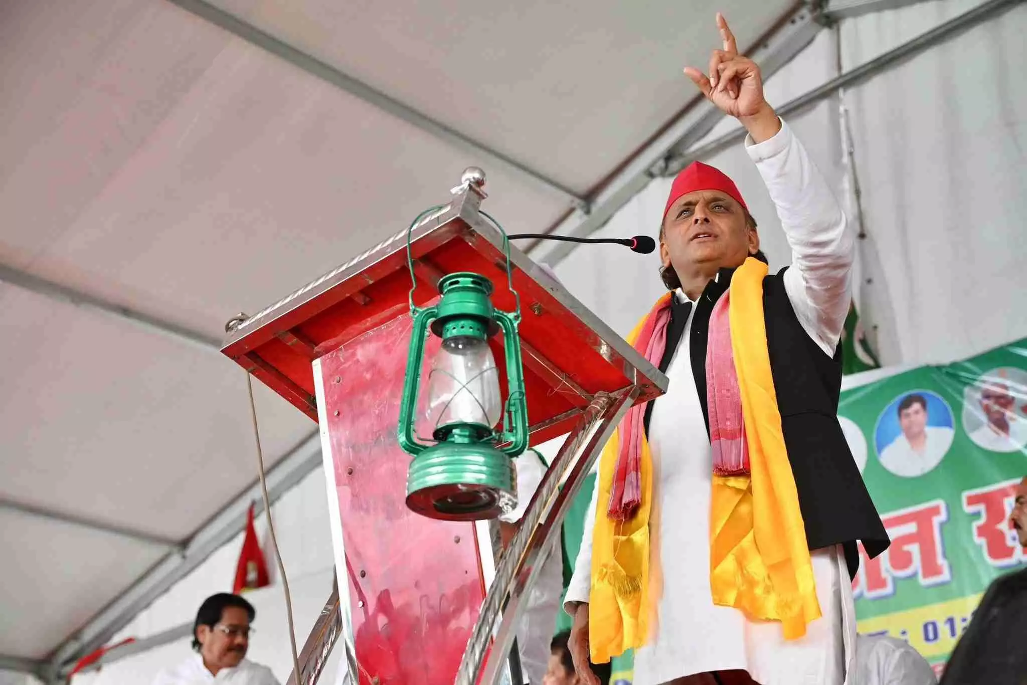 अब नीतीश नहीं पलटेंगे, बल्कि युवा उन्हें पलट देंगे: गयाजी में बोले अखिलेश यादव अब नीतीश नहीं पलटेंगे, बल्कि युवा उन्हें पलट देंगे: गयाजी में बोले अखिलेश यादव