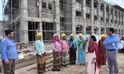 उत्तर प्रदेश में अब कारखानों में महिलाएं कर सकेंगी नाइट शिफ्ट, श्रमिकों को बारह घंटे काम पर मिलेगा तीन वीकली ऑफ