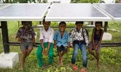 बिहार के पहले सौर ऊर्जा गांव धरनई में ढूंढने से नहीं मिलेगी सौर ऊर्जा की किरण