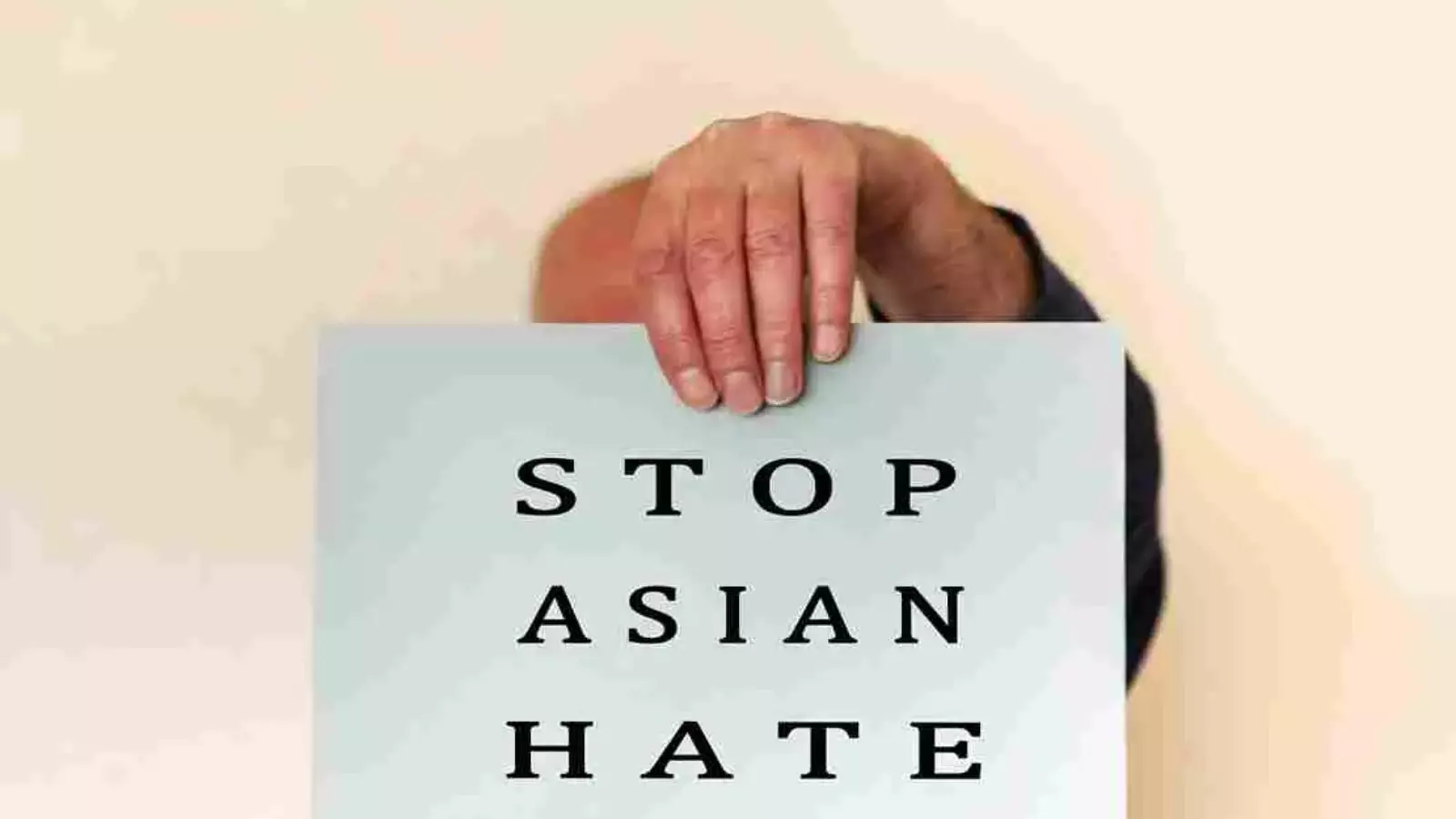 ब्रिटेन में सिख और दक्षिण एशियाई समुदायों पर बढ़ते नस्लीय हमले, भय का माहौल ब्रिटेन में सिख और दक्षिण एशियाई समुदायों पर बढ़ते नस्लीय हमले, भय का माहौल