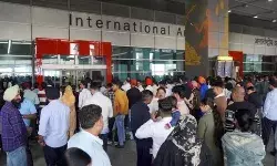 दिल्ली एयरपोर्ट पर 800 फ्लाइट देरी के बाद बड़ा अपडेट: क्या आज समय पर उड़ान भर पाएंगे आप?