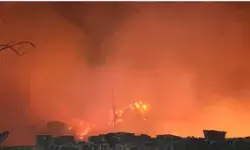 दिल्ली के रिठाला मेट्रो स्टेशन के पास झुग्गी बस्ती में भीषण आग,एक की मौत, एक घायल