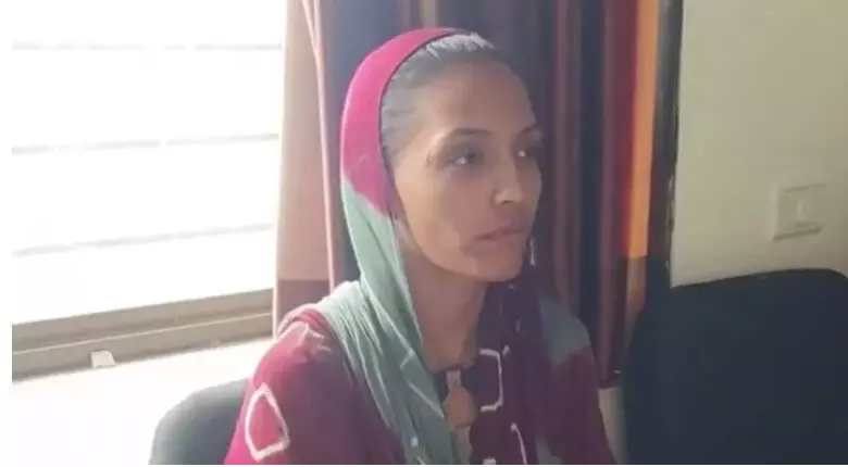 गुजरात की मुस्लिम महिला ने विरोध और कानूनी लड़ाई के बाद फिर पाई सरपंच की कुर्सी