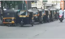 मुंबई में सीएनजी संकट: लंबी कतारें, बढ़े हुए किराए और परिवहन में अराजकता