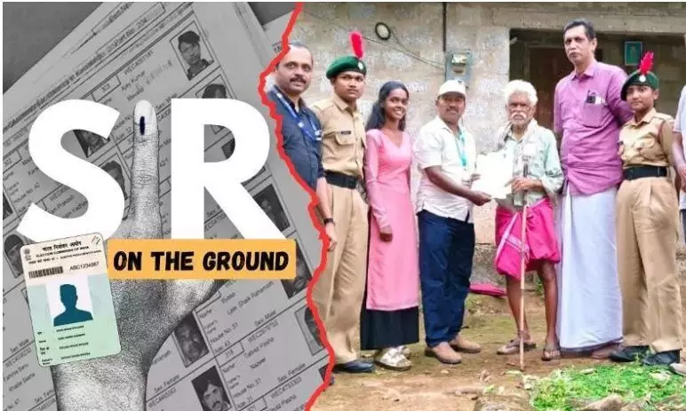 बंद दरवाज़े, लंबी पैदल यात्राएँ और घबराए हुए मतदाता: केरल के एक BLO के जीवन का एक दिन बंद दरवाज़े, लंबी पैदल यात्राएँ और घबराए हुए मतदाता: केरल के एक BLO के जीवन का एक दिन