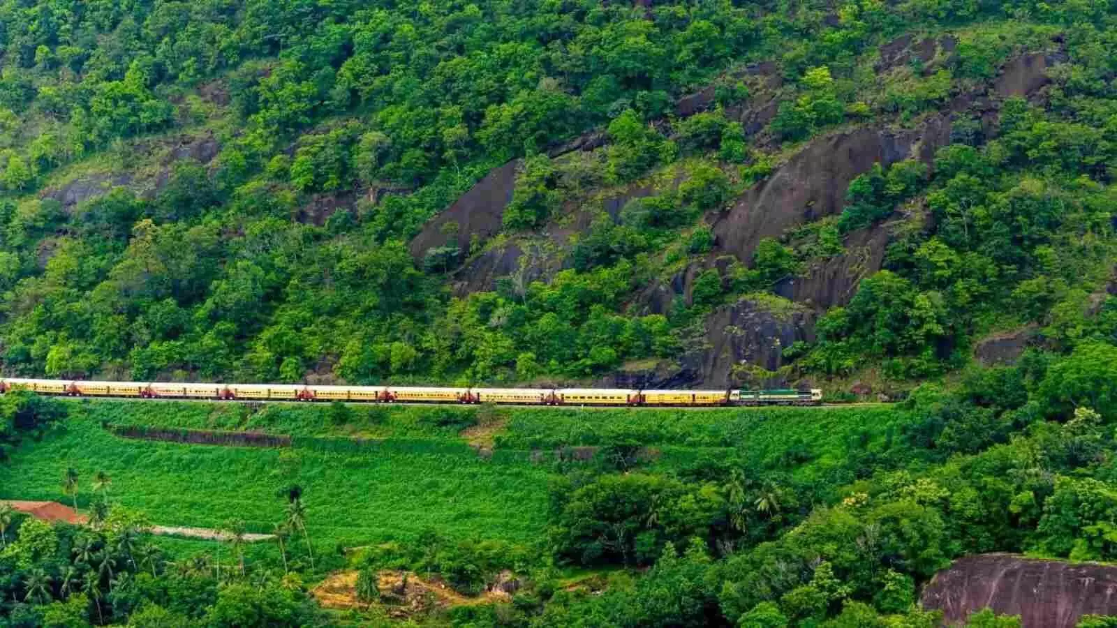 साउदर्न रेलवे में यात्रियों की सुरक्षा पर बड़ा खतरा, RTI में खुलासा