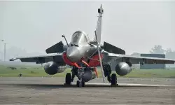 फ्रेंच नेवी ने पाकिस्तानी दावे को किया खारिज, रफाल गिराने का दावा झूठा