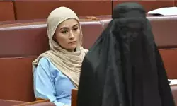 आस्ट्रेलियाई संसद में बुर्का पहनकर विवादित प्रदर्शन, सांसद की तीखी आलोचना