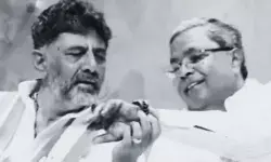 कर्नाटक : शिवकुमार के वचन के जवाब में सिद्धारमैया का  5 साल का जनादेश वाला जवाब