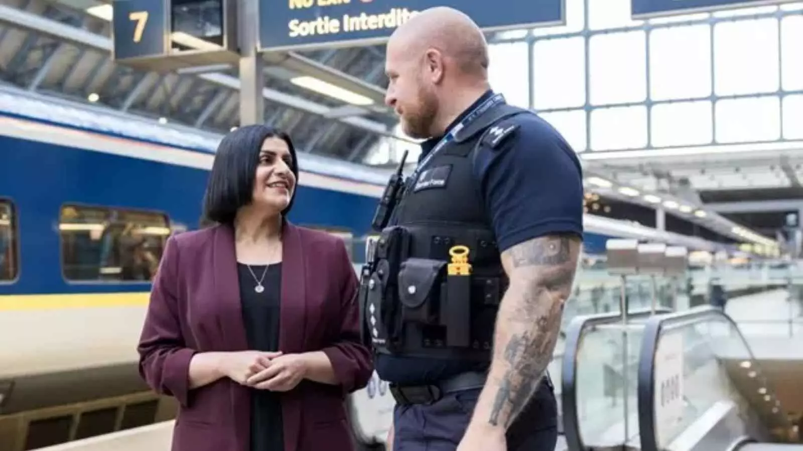 यूके इमिग्रेशन नियम: भारतीयों को करना पड़ सकता है लंबा इंतजार ; वीज़ा पर लग सकता है बैन