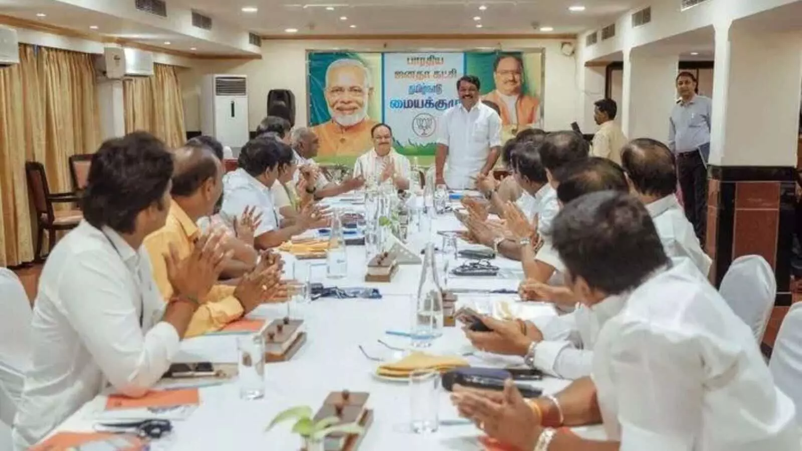 TVK की बढ़त से BJP सतर्क, तमिलनाडु में OPS और दीनाकरण से नया गठबंधन फॉर्मूला