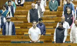 वॉकआउट, ताने, रुकावटें: संसद का शीतकालीन सत्र हंगामे के साथ शुरू