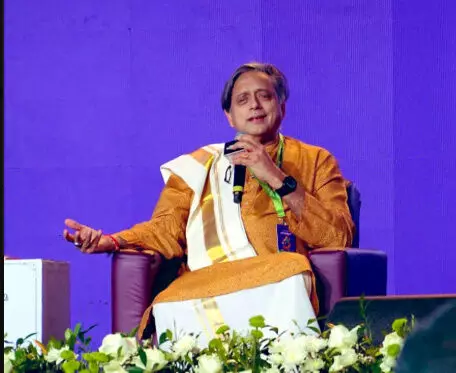 कांग्रेस की अहम बैठक से नदारद रहे सांसद शशि थरूर, यात्रा को बताया गैरमौजूदगी की वजह