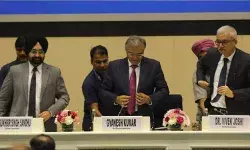 Election Commission: चुनाव आयोग के आदेश में बदलाव, अंतिम SIR आदेश में नहीं आया सिटीजन एक्ट का हवाला