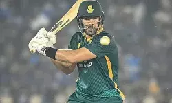 रायपुर वनडे : दक्षिण अफ्रीका ने 359 रन का पहाड़ चढ़ा, भारत को 4 विकेट से हराया