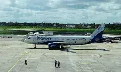 इंडिगो की 100 से ज़्यादा उड़ानें रद्द होने पर DGCA ने शुरू की जांच, राहत प्लान मांगा