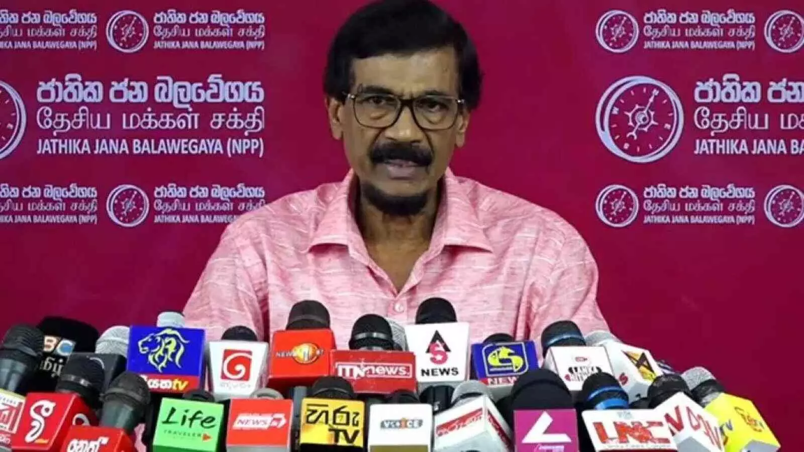 श्रीलंका की JVP पार्टी का नया रुख, अब हम नहीं हैं भारत विरोधी श्रीलंका की JVP पार्टी का नया रुख, अब हम नहीं हैं भारत विरोधी