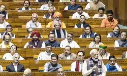 चुनाव सुधार पर आज संसद में संग्राम! SIR को लेकर सरकार को घेरने की तैयारी में विपक्ष