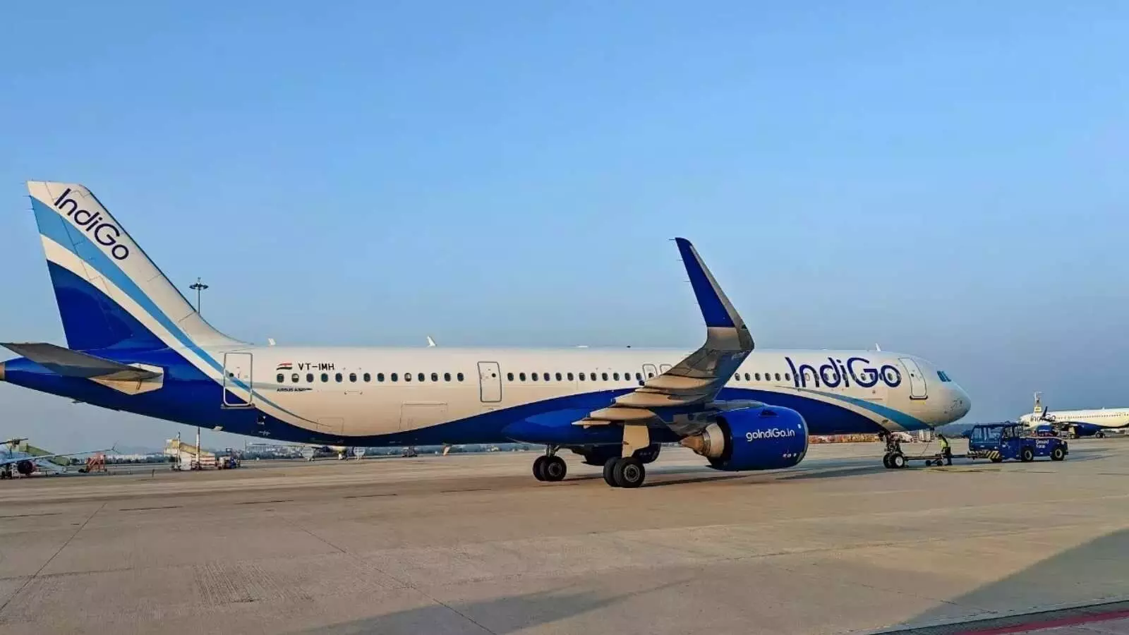 लंबा खिंच सकता है इंडिगो संकट; पायलटों की कमी से FDTL नियमों का पालन मुश्किल लंबा खिंच सकता है इंडिगो संकट; पायलटों की कमी से FDTL नियमों का पालन मुश्किल