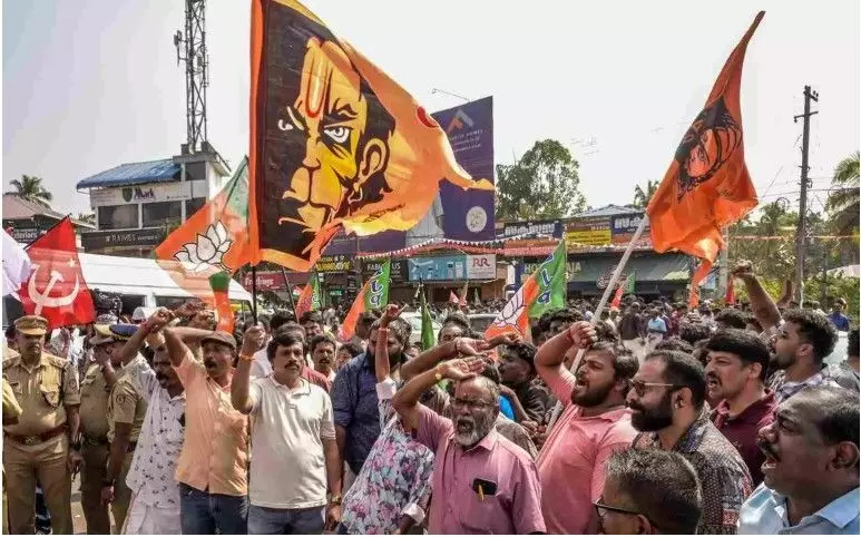 केरल में कांग्रेस-नेतृत्व वाले UDF का निकाय चुनावों में कब्जा; बीजेपी ने तिरुवनंतपुरम पर फतह हासिल की केरल में कांग्रेस-नेतृत्व वाले UDF का निकाय चुनावों में कब्जा; बीजेपी ने तिरुवनंतपुरम पर फतह हासिल की