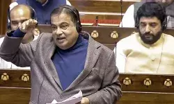 गडकरी का बड़ा ऐलान: टोल प्लाजा होंगे खत्म, बिना रुके कटेगा टोल