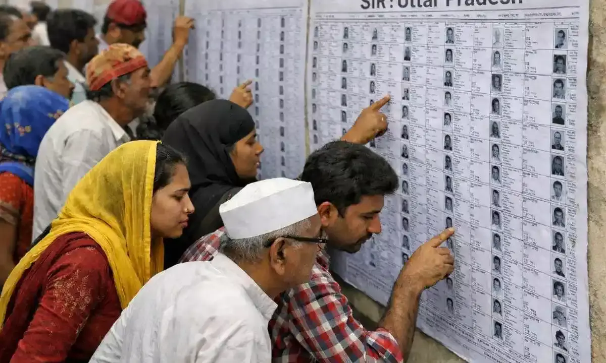 यूपी में SIR से क़रीब 3 करोड़ वोटरों का पत्ता साफ, फाइनल ड्राफ्ट 31 दिसंबर को आएगा