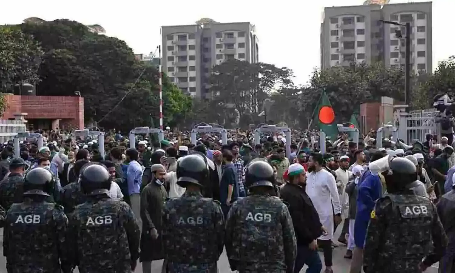 हादी की हत्या: बांग्लादेश पुलिस का दावा मुख्य आरोपी भारत पहुंचे