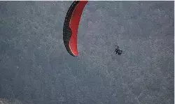 हिमाचल के बीड़-बिलिंग में पैराग्लाइडिंग हादसे में पायलट की मौत