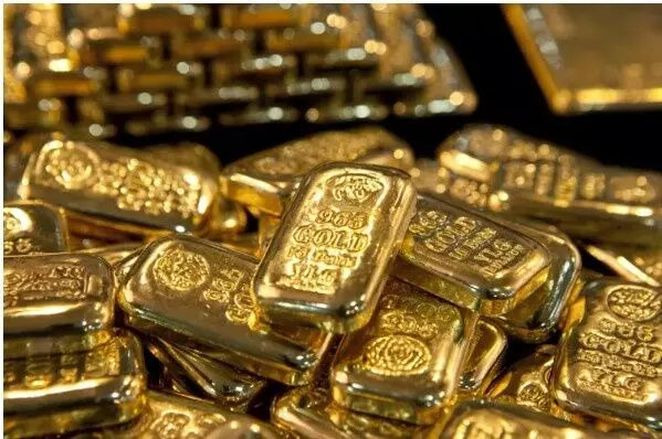 इस साल गोल्ड पर मिला लगभग 80% रिटर्न, 2026 में यहां-यहां हो सकता है मुनाफा इस साल गोल्ड पर मिला लगभग 80% रिटर्न, 2026 में यहां-यहां हो सकता है मुनाफा