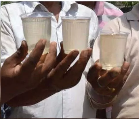 देश के सबसे स्वच्छ शहर में गंदे पानी से 7 लोगों की मौत, इंदौर में डायरिया से गई जान देश के सबसे स्वच्छ शहर में गंदे पानी से 7 लोगों की मौत, इंदौर में डायरिया से गई जान