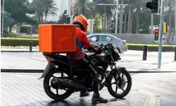 10 मिनट में ग्रॉसरी डिलीवरी अब बंंद, ब्लिंकिट समेत अन्य कंपनियों ने क्विक डिलीवरी के दावे हटाए