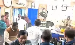 पश्चिम बंगाल में SIR पर गहराया संकट, BLOs ने दिया इस्तीफा, भड़के मतदाता