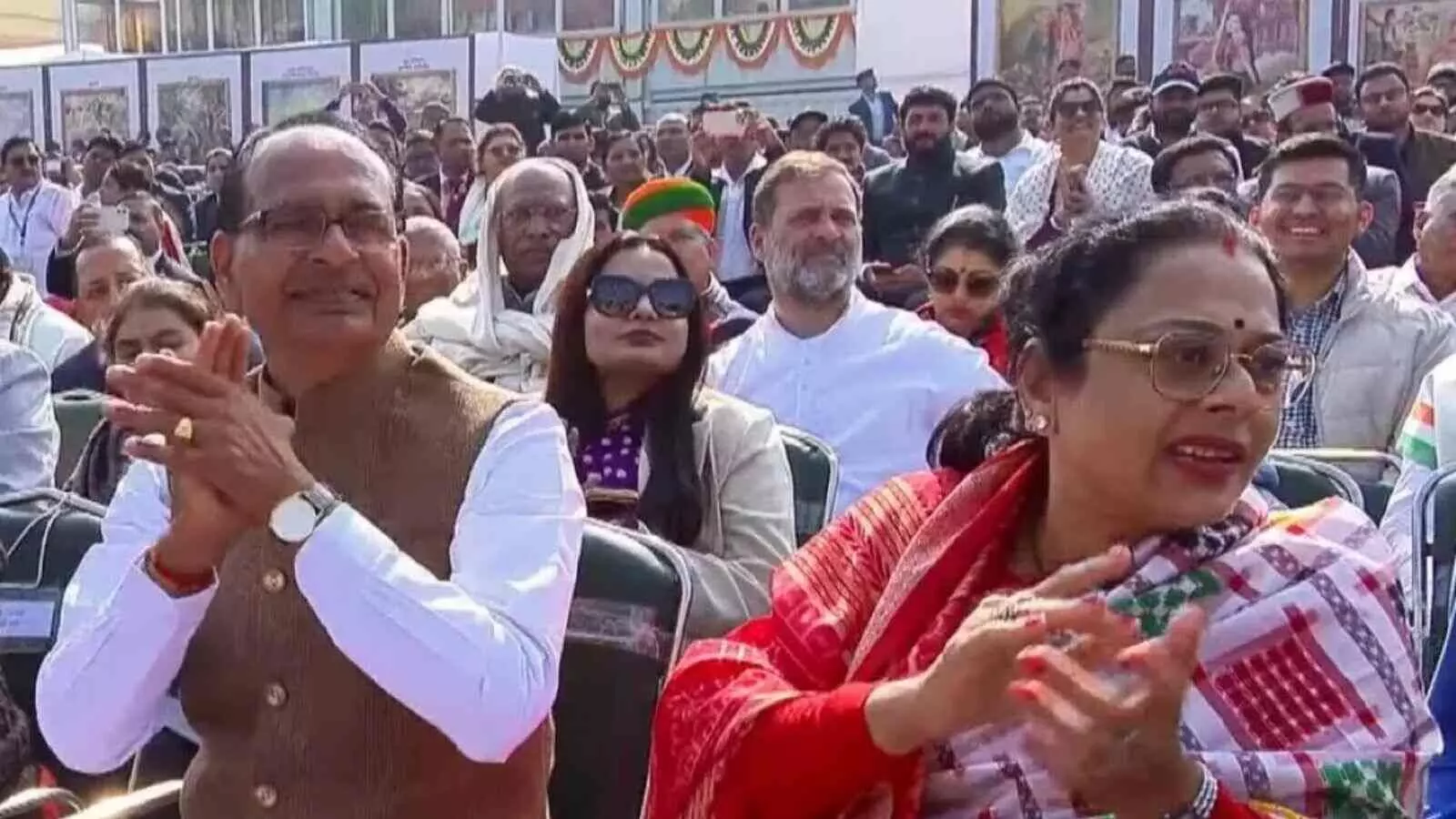 नेता प्रतिपक्ष का अपमान? गणतंत्र दिवस परेड में राहुल-खड़गे की सीट को लेकर बवाल नेता प्रतिपक्ष का अपमान? गणतंत्र दिवस परेड में राहुल-खड़गे की सीट को लेकर बवाल