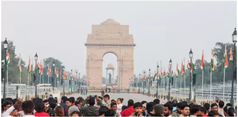 दिल्ली में पिछले 5 साल में गणतंत्र दिवस पर रहा सबसे ठंडा दिन; आज बारिश का अनुमान