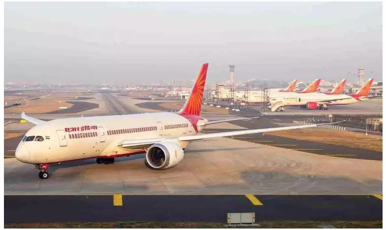 बोइंग 787 के फ्यूल स्विच में फिर खराबी की आशंका, एयर इंडिया में हड़कंप, एहितायतन ग्राउंड किया विमान