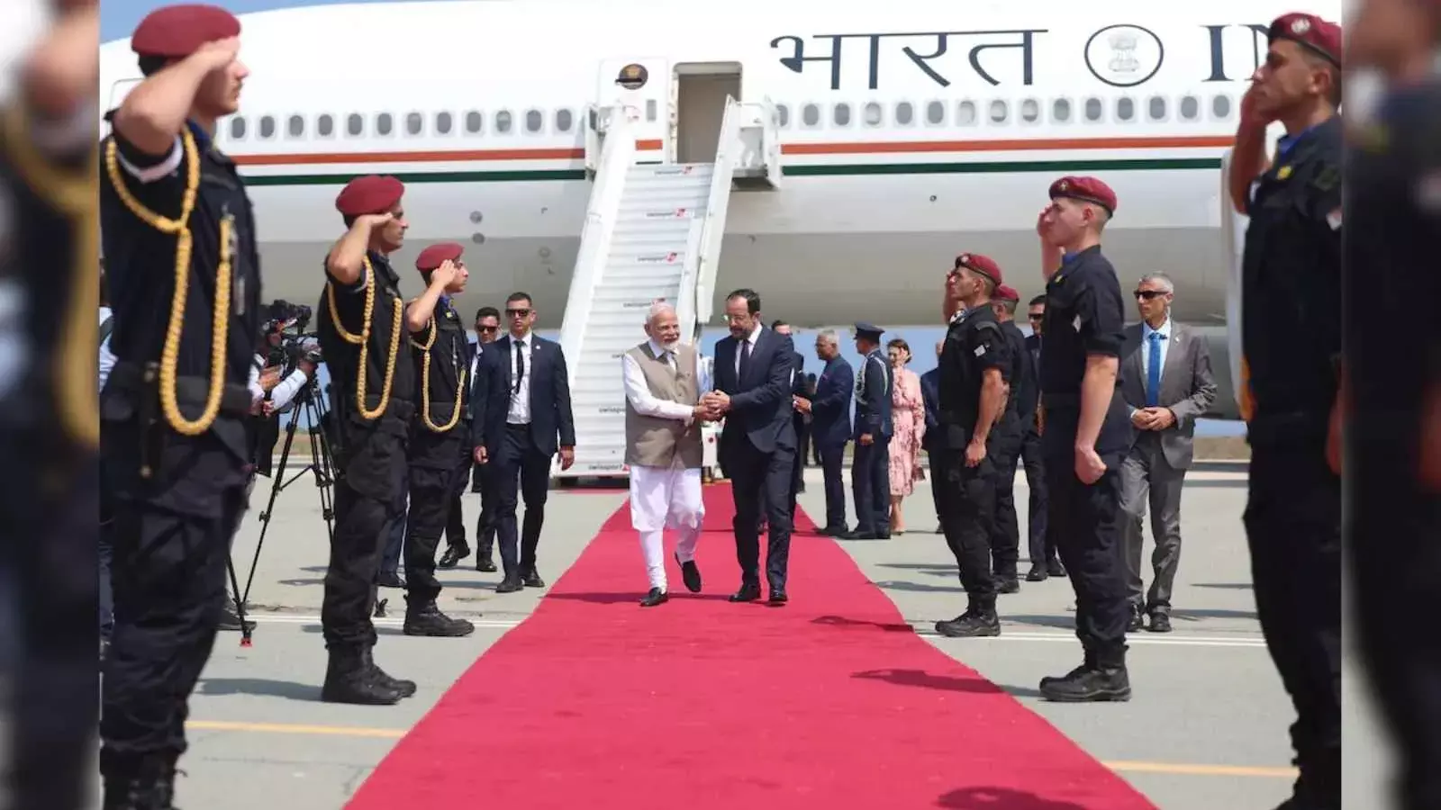 PM Modi Malaysia Visit LIVE: रक्षा से सेमीकंडक्टर तक, मोदी-अनवर की बड़ी डील