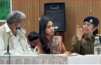 ‘मेरा ऑर्डर पूरे हरियाणा में चलता है’: अनिल विज और कैथल की एसपी में तीखी नोक-झोंक ‘मेरा ऑर्डर पूरे हरियाणा में चलता है’: अनिल विज और कैथल की एसपी में तीखी नोक-झोंक