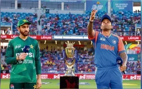 भारत-पाक मुकाबले से पहले ‘हैंडशेक प्रोटोकॉल’ पर सस्पेंस, दोनों कप्तानों के हाथ न मिलाने की संभावना