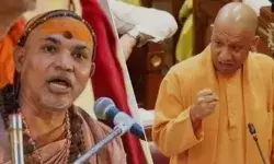 शंकराचार्य पर बयानबाजी तेज, योगी आदित्यनाथ अखिलेश यादव आमने-सामने