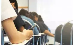 CBSE बोर्ड परीक्षा 2026 कल से : पहली परीक्षा अनिवार्य, दूसरी सिर्फ सुधार और कंपार्टमेंट के लिए