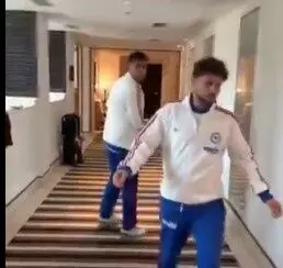 ‘गुस्सा छोड़ दो भाई’: सूर्यकुमार यादव का कुलदीप यादव के साथ वीडियो वायरल ‘गुस्सा छोड़ दो भाई’: सूर्यकुमार यादव का कुलदीप यादव के साथ वीडियो वायरल