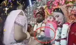 जयमाला के वक्त दुल्हन को मारी गोली, मातम में बदली शादी की खुशियां