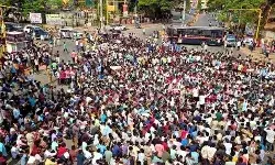 धारवाड़ आंदोलन ने खोली कर्नाटक के रोजगार संकट की पोल, उजाकर की बड़ी हकीकत