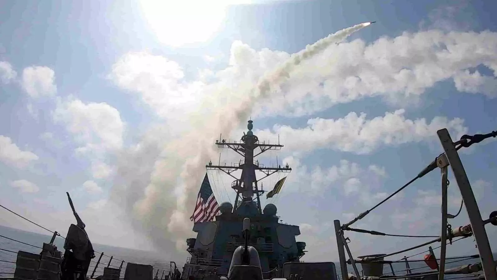 ईरान पर हमला करके ट्रंप और नेतन्याहू ने ग्लोबल ऑर्डर का मज़ाक उड़ाया ईरान पर हमला करके ट्रंप और नेतन्याहू ने ग्लोबल ऑर्डर का मज़ाक उड़ाया