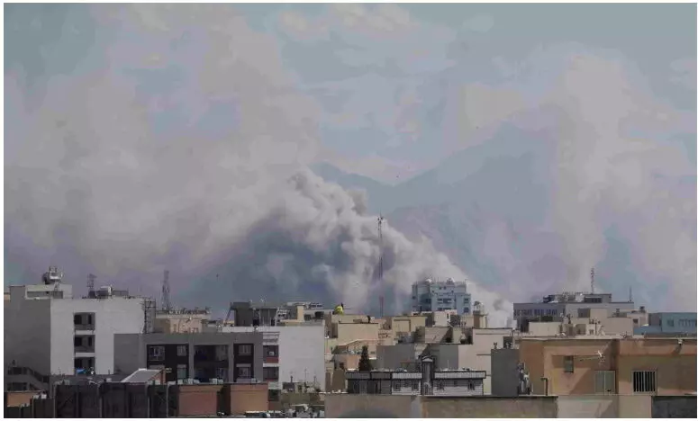 1,200 भारतीय मेडिकल छात्र ईरान में फंसे, सरकार से निकालने की अपील 1,200 भारतीय मेडिकल छात्र ईरान में फंसे, सरकार से निकालने की अपील