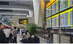 ईरान युद्ध का असर: सैकड़ों उड़ानें रद्द, एयरलाइंस ने बढ़ाई रिफंड अवधि