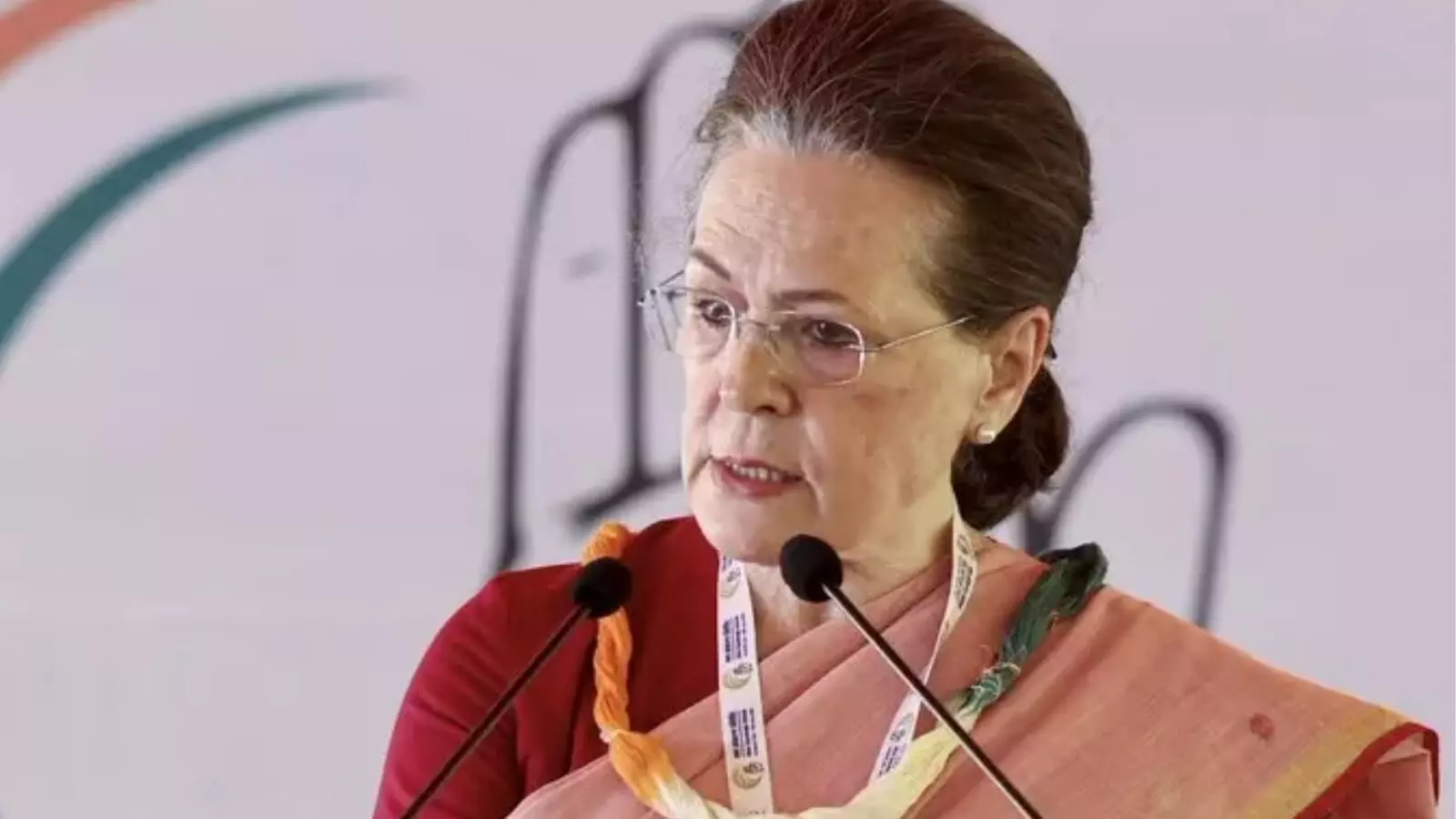 खामेनेई की हत्या पर मोदी सरकार की चुप्पी शर्मनाक : सोनिया गाँधी