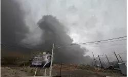 ईरान का UAE पर भीषण हमला, 16 बैलिस्टिक मिसाइलें दागी और 117 ड्रोन से हमले किए