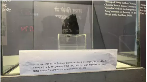 लाल किला संग्रहालय में वापस आई नेताजी की गुम टोपी, लेकिन परपोते ने कहा, यह असली नहीं