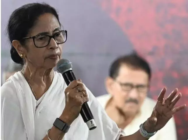 चुनाव की घोषणा से पहले सीएम ममता ने चला दांव, पुजारियों-मुअज्जिनों का बढ़ाया भत्ता चुनाव की घोषणा से पहले सीएम ममता ने चला दांव, पुजारियों-मुअज्जिनों का बढ़ाया भत्ता